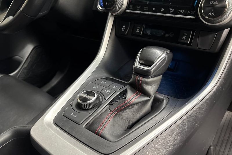 Toyota RAV4 bild 11