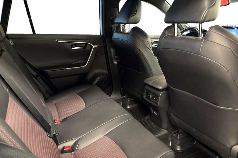 Toyota RAV4 bild 14