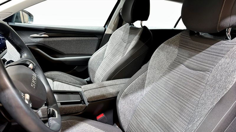 Skoda Superb bild 8