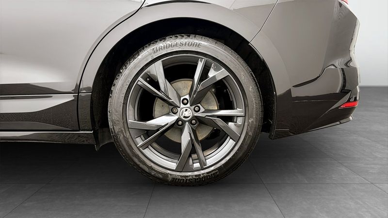 Skoda Enyaq bild 6