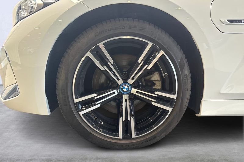 BMW 330 bild 14