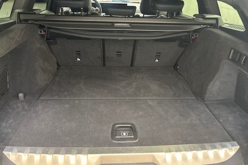 BMW 330 bild 13