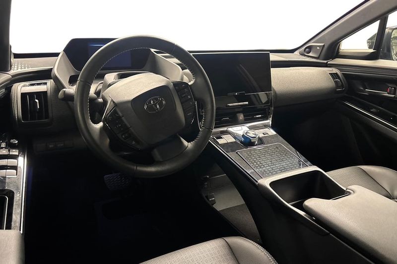 Toyota bZ4X bild 8