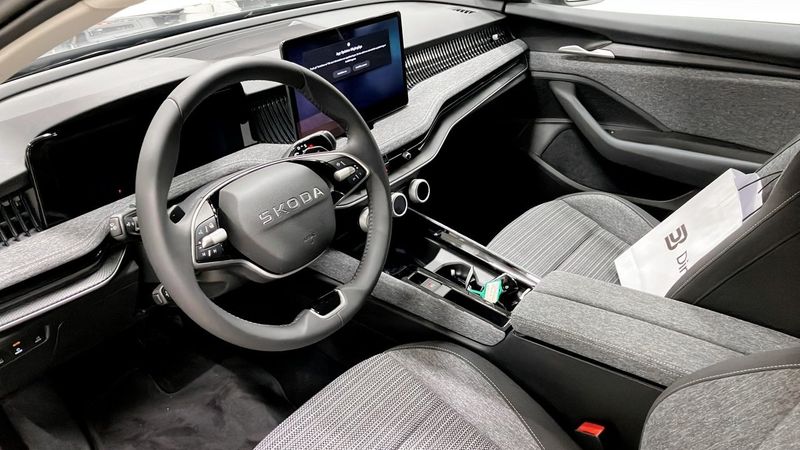Skoda Superb bild 7