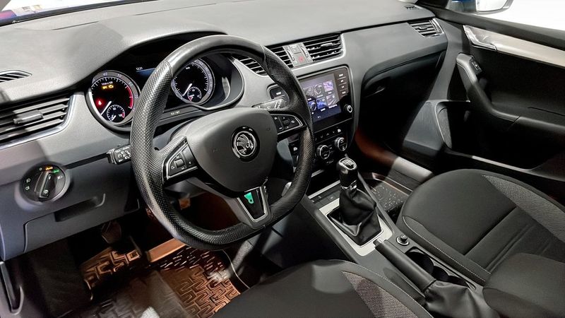 Skoda Octavia bild 7