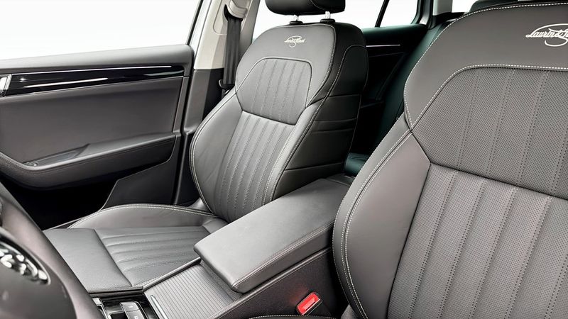 Skoda Superb bild 8