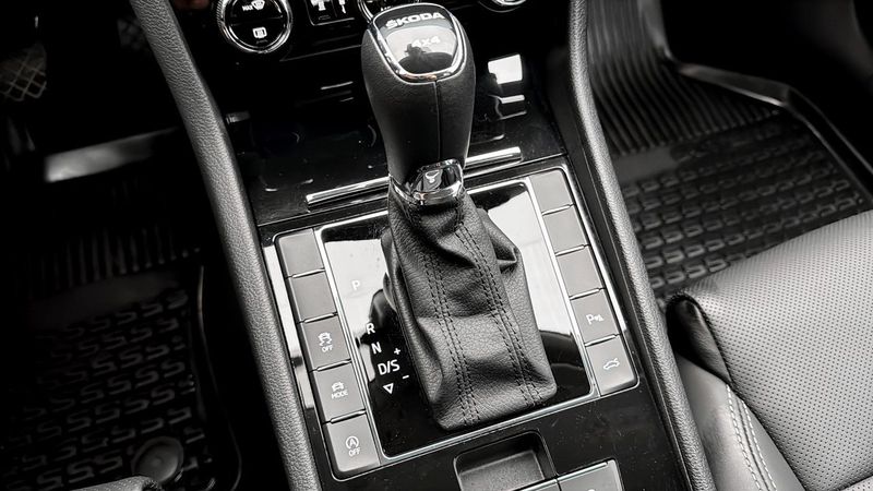 Skoda Superb bild 16