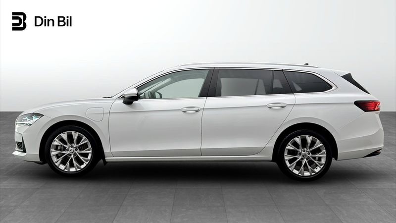 Skoda Superb bild 2