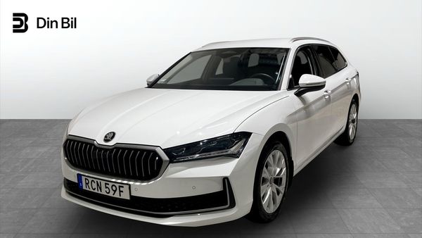Skoda Superb Combi Selection iV Drag Värmare Keyless - 2026
