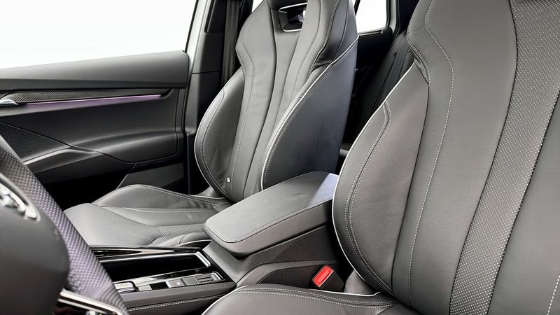 Skoda Enyaq bild 8
