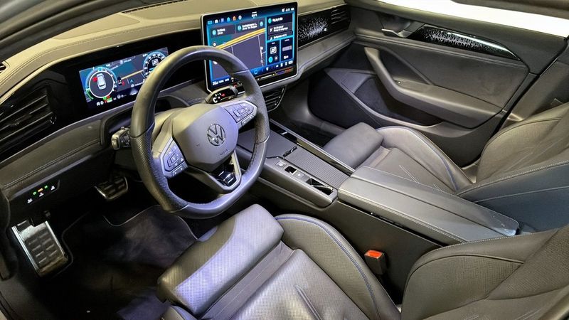 Volkswagen Passat bild 7