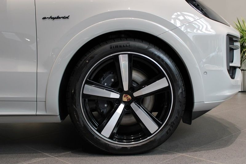 Porsche Cayenne bild 8