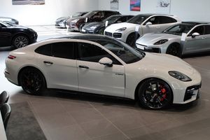 Porsche Panamera bild 2
