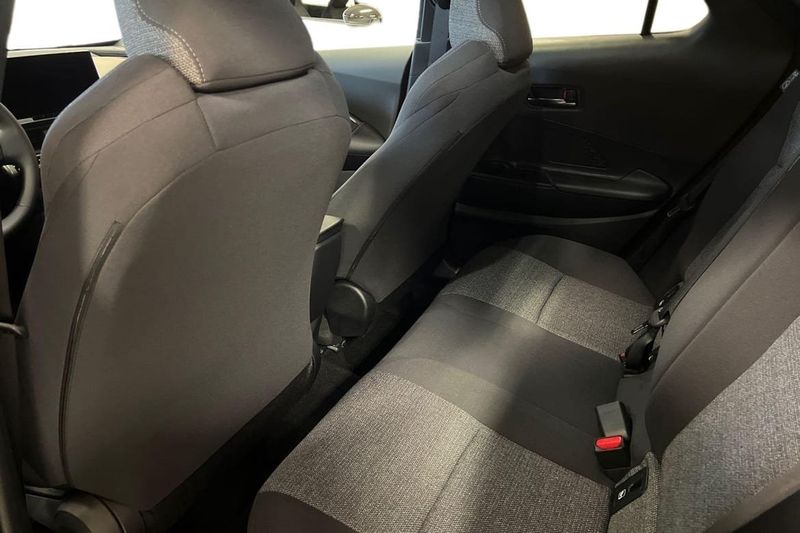Toyota C-HR bild 13