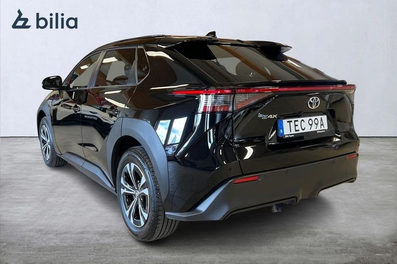 Toyota bZ4X bild 2