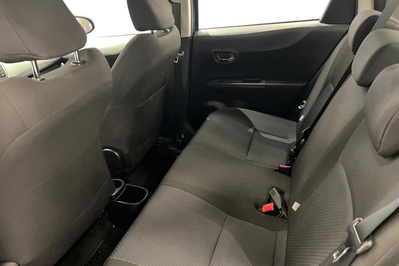 Toyota Yaris bild 13