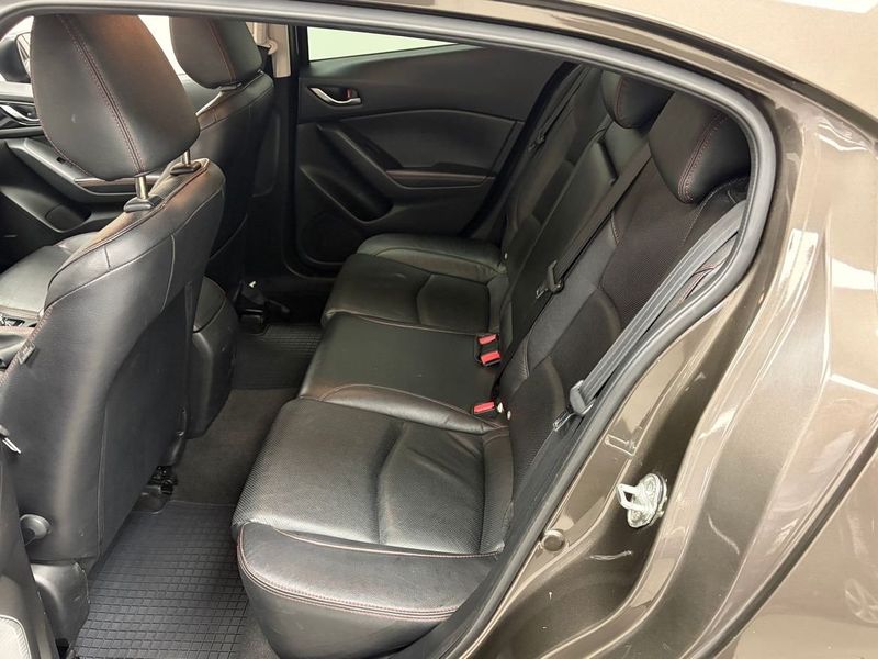 Mazda 3 bild 6