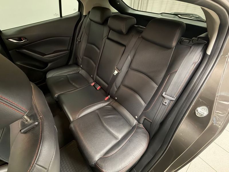 Mazda 3 bild 7