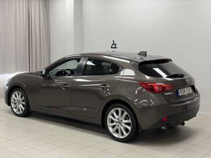 Mazda 3 bild 3