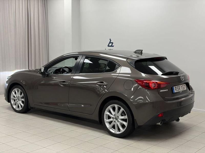 Mazda 3 bild 3