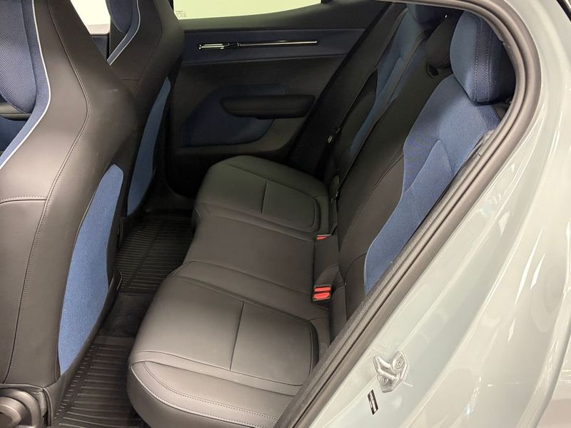 Volvo EX30 bild 15