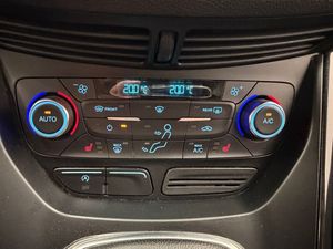 Ford Kuga bild 12