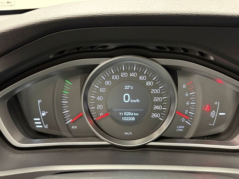 Volvo V40 bild 16