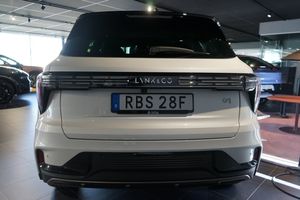Lynk & Co 01 bild 11