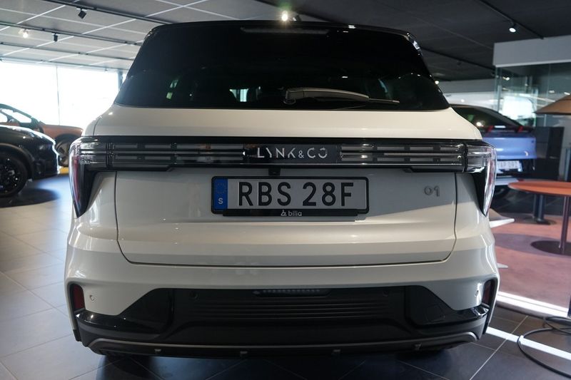 Lynk & Co 01 bild 11