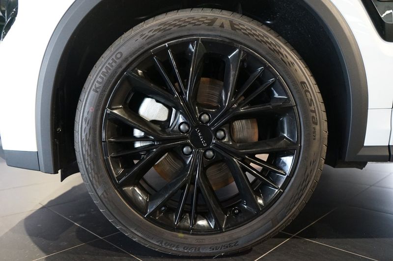 Lynk & Co 01 bild 9