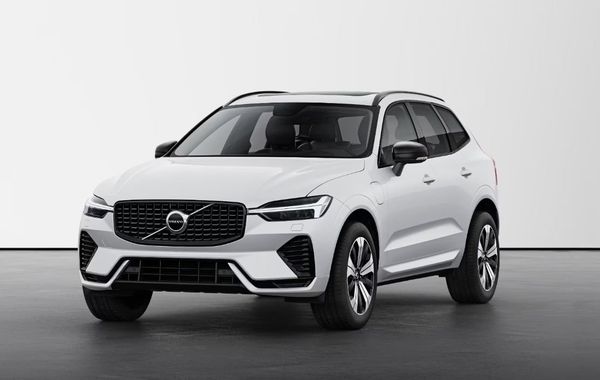 Volvo XC60 T6 Plus Dark/Bright Edition - 2025