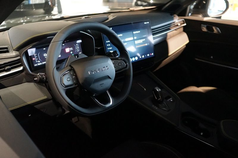 Lynk & Co 01 bild 3