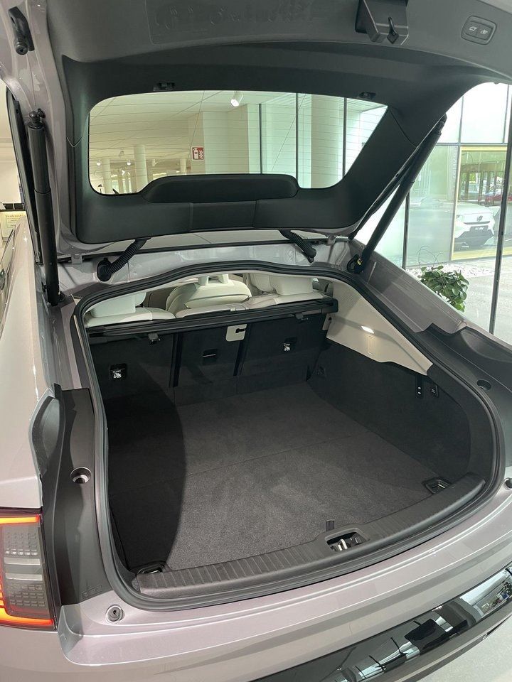 Volvo ES90 bild 14