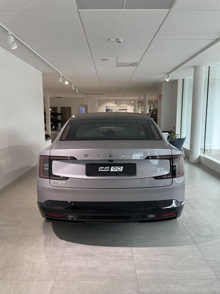 Volvo ES90 bild 6