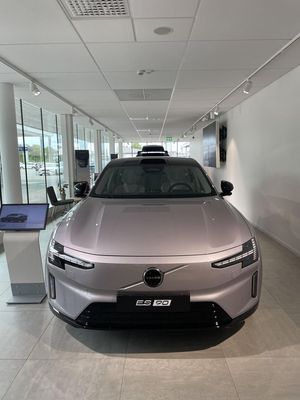 Volvo ES90 bild 2