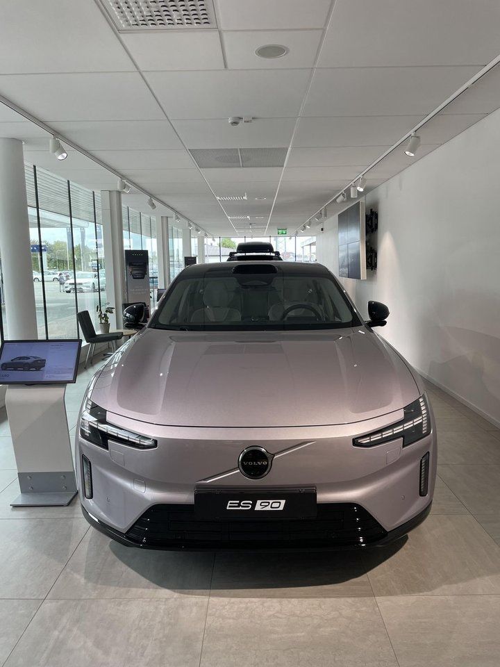 Volvo ES90 bild 2