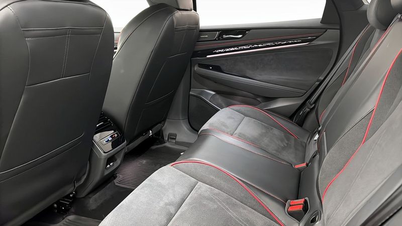 Volkswagen ID.7 bild 12