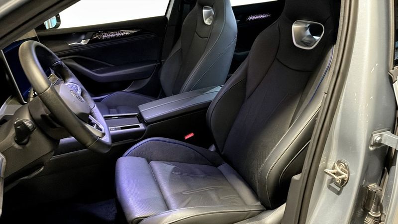 Volkswagen Passat bild 9