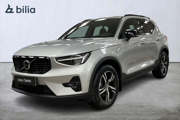 Volvo XC40 B3 FWD Bensin Plus Dark - 2025