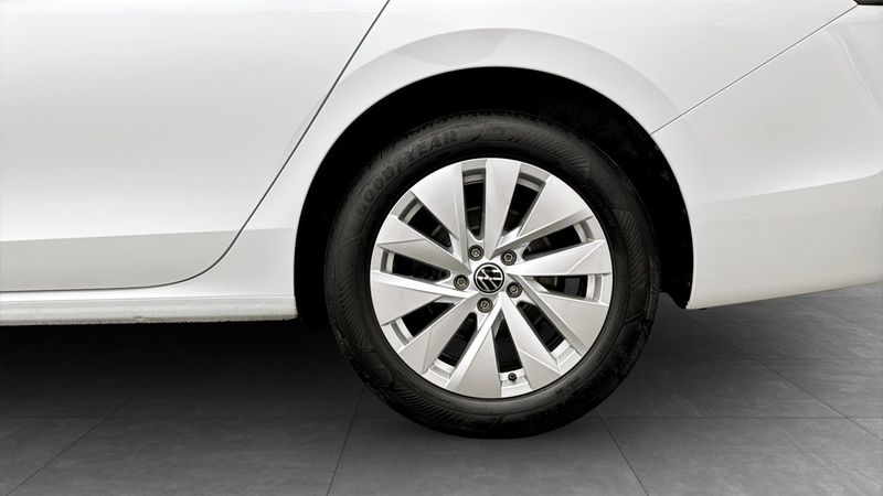 Volkswagen Passat bild 7