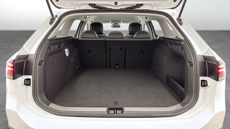 Volkswagen Passat bild 13