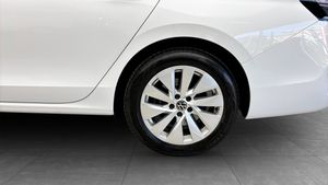 Volkswagen Passat bild 7