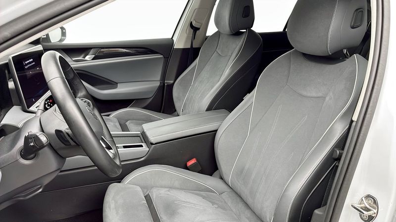 Volkswagen Passat bild 9