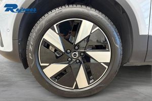 Volvo EX40 bild 9