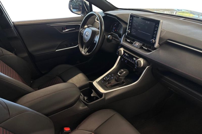 Toyota RAV4 bild 7