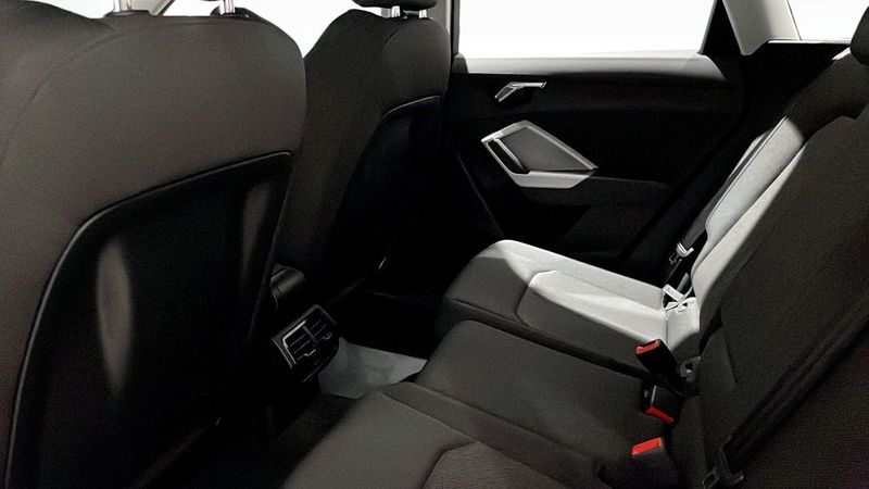 Audi Q3 bild 12