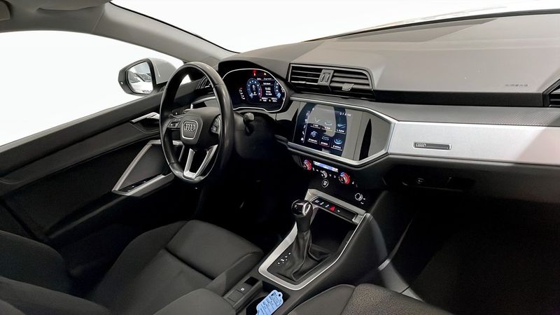 Audi Q3 bild 11