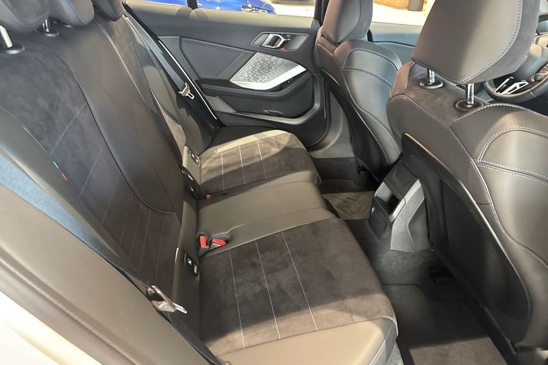 BMW 120 bild 7