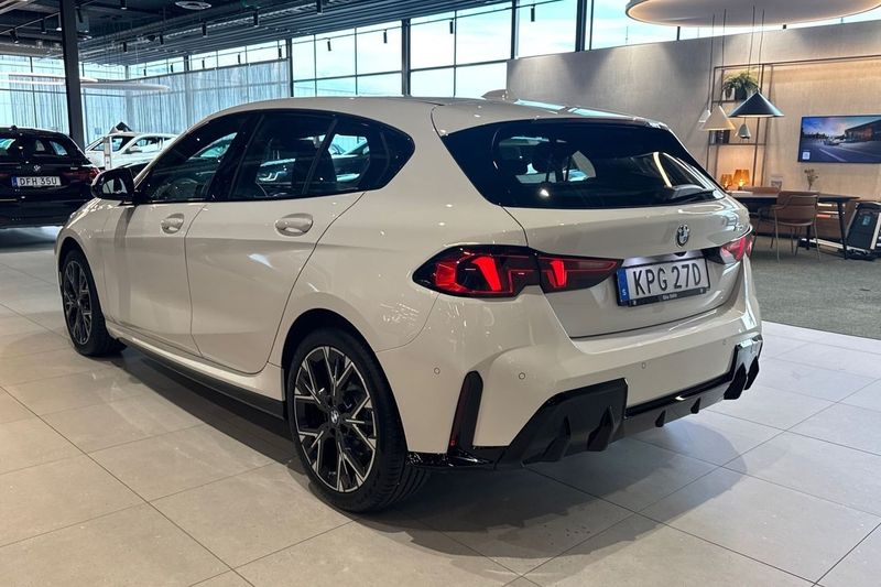 BMW 120 bild 2