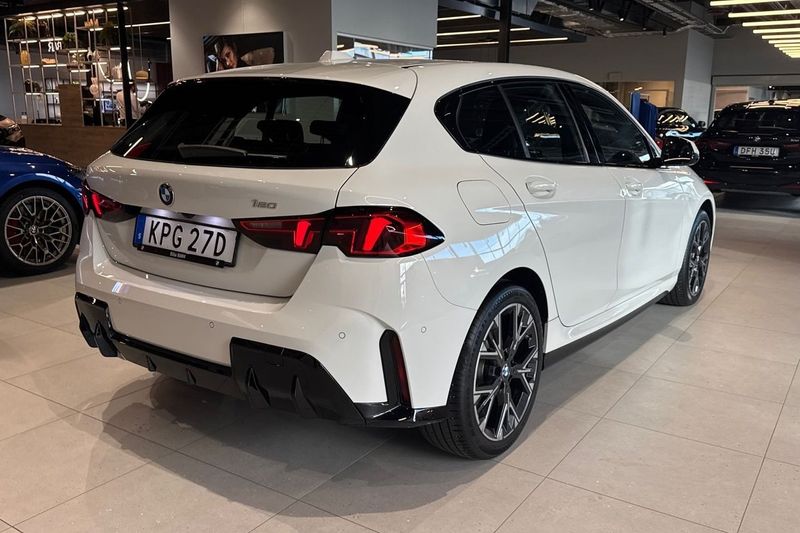 BMW 120 bild 16